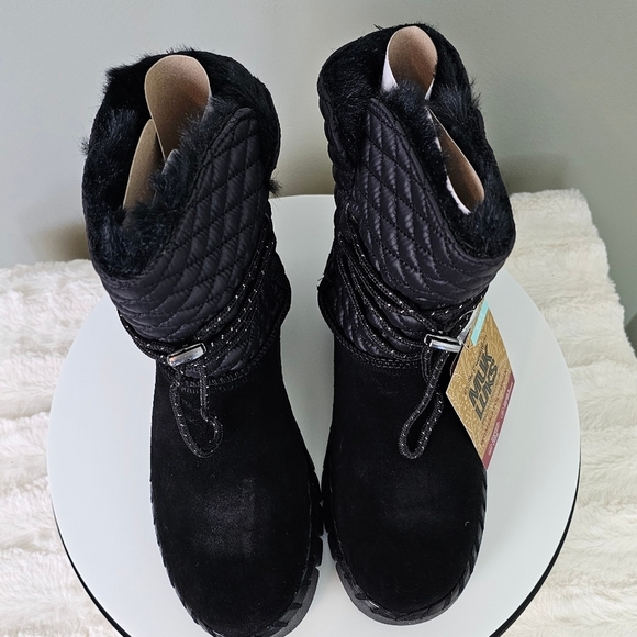 Muk Luks Womens Flexi Bridgehampton Pull-on Boot Black | Outdoor Cozy Spring - Picture 10 of 13